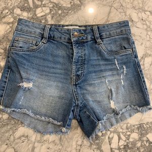Treasure & Bond Girls distressed denim shorts